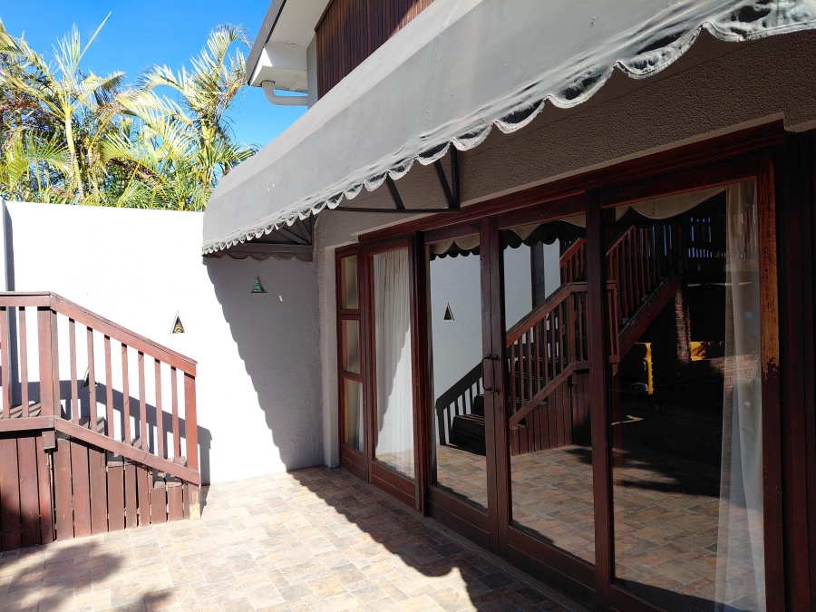 4 Bedroom Property for Sale in Bothasrus Eastern Cape